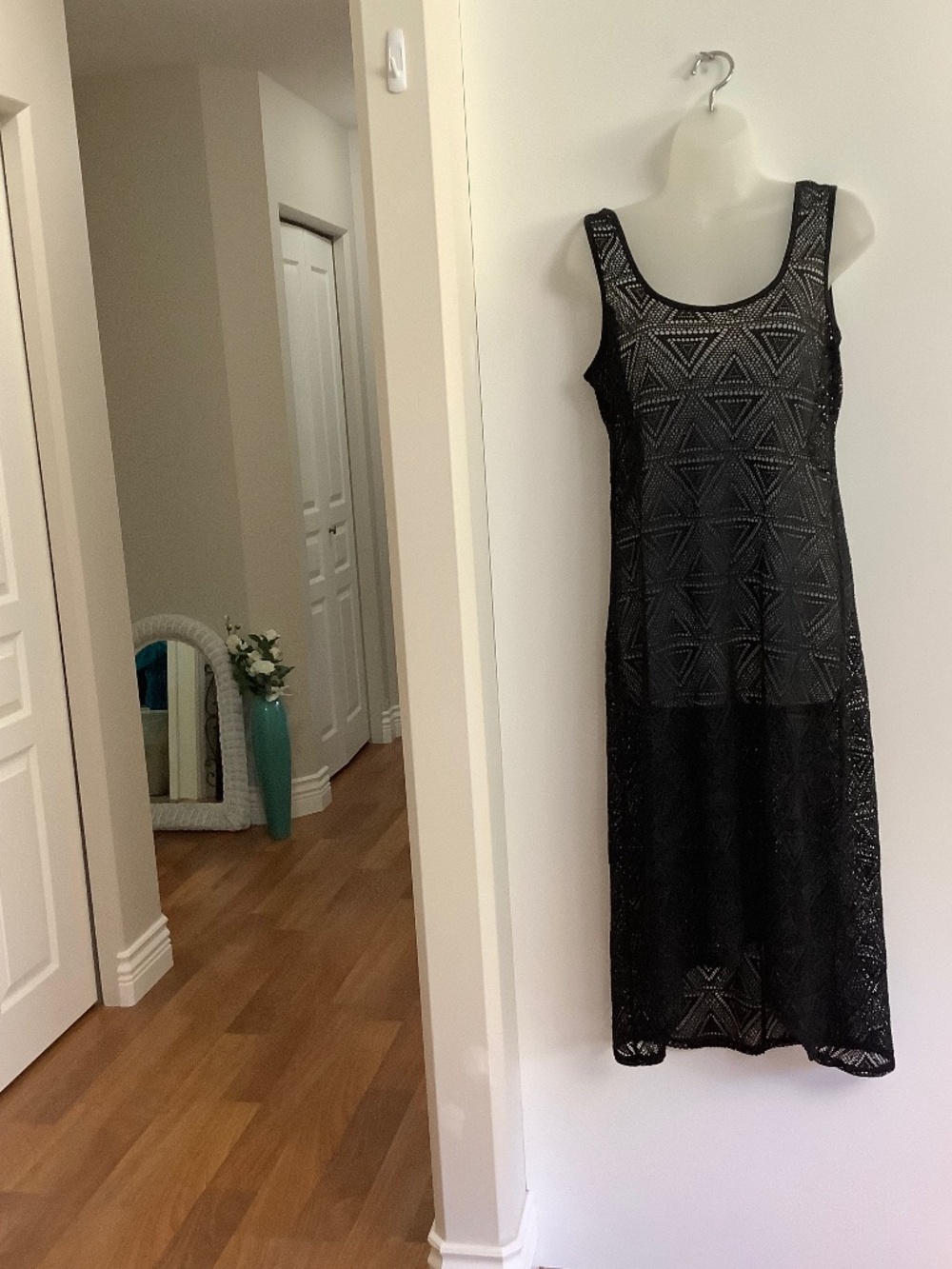 Xhilaration hi low crochet black cover up M/L 36-38 bust